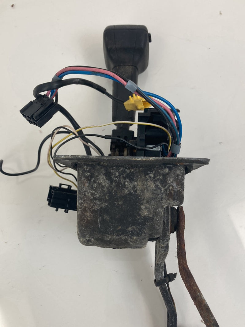 1992 Volvo 940 944 - Automatic Shifter Assembly PN: 3544164