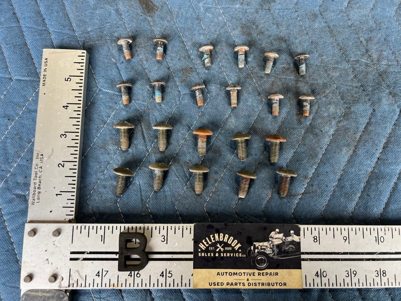 1985-1988 Suzuki Samurai SJ413 Hardware Flywheel Bolts Set 6 09103-10068 OEM