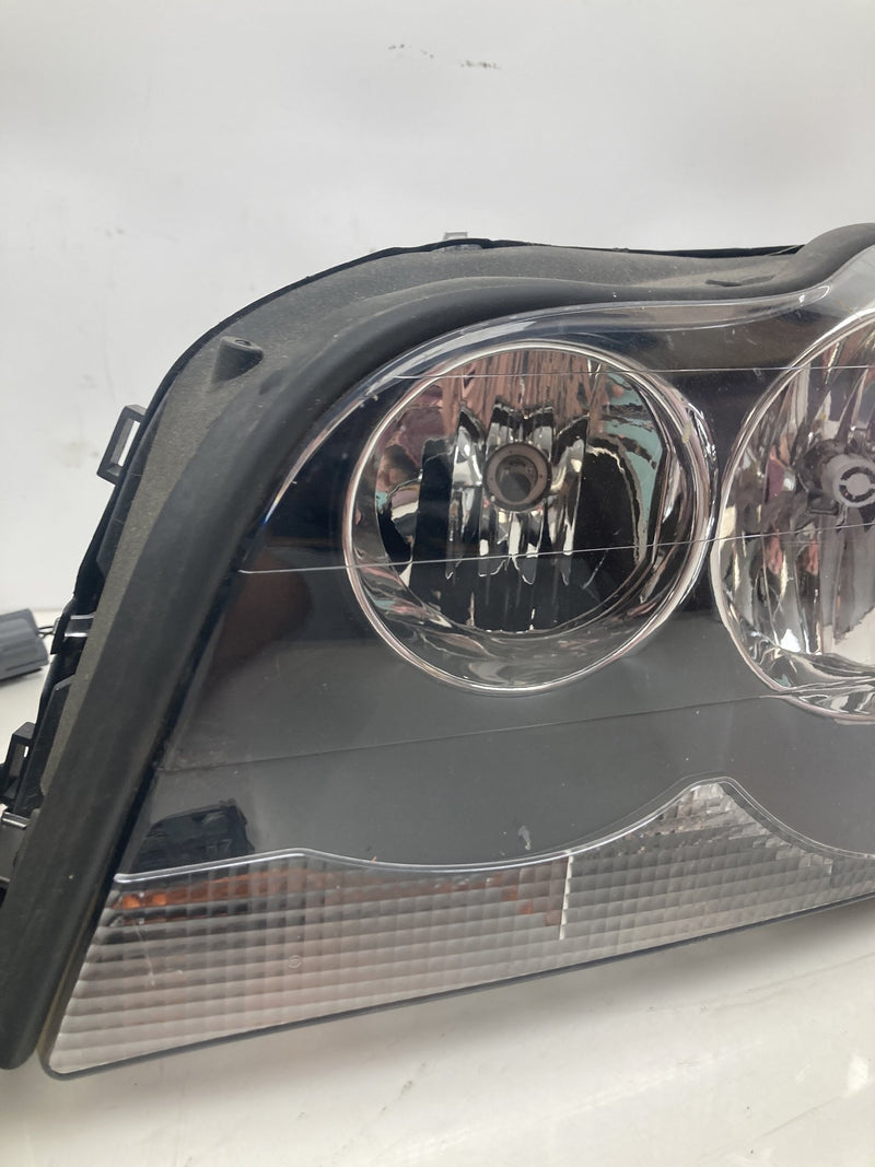 2005 Volvo XC90 I 275 Headlight Set Assembly Pair LH RH 00070336 00029606 #4840M