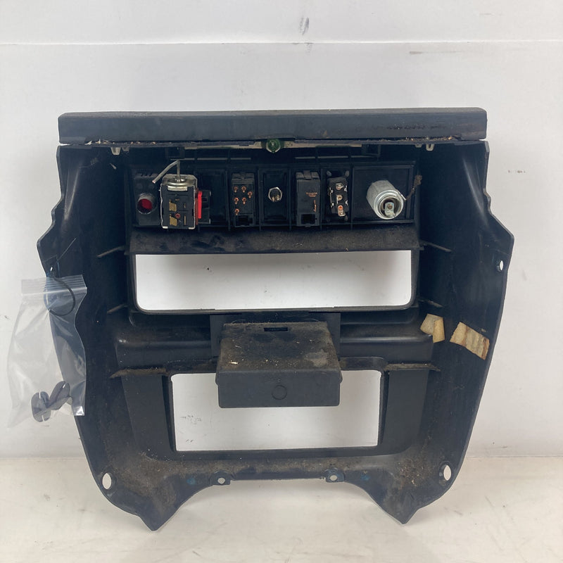 1981-1985 Volvo 240 245 Center Dash Trim Defrost Switch 1342620 OEM