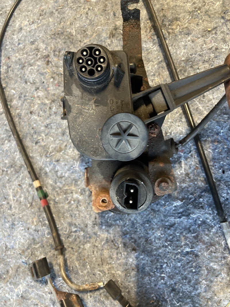 1986-1994 BMW 7 Series E32 65711378315 Cruise Control Actuator OEM #1147M