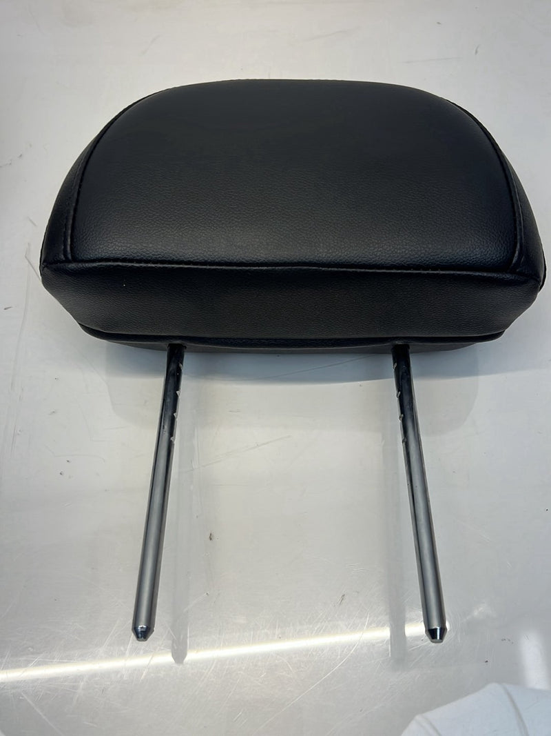 2012 Chevrolet Captiva Sport - Headrest