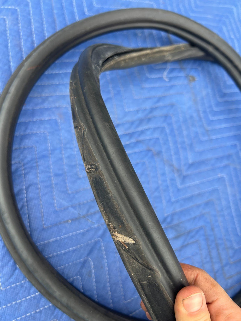 2005-2011 Audi A6 Rear Trunk Deck Lid Seal Weather Guard OEM #3415EM
