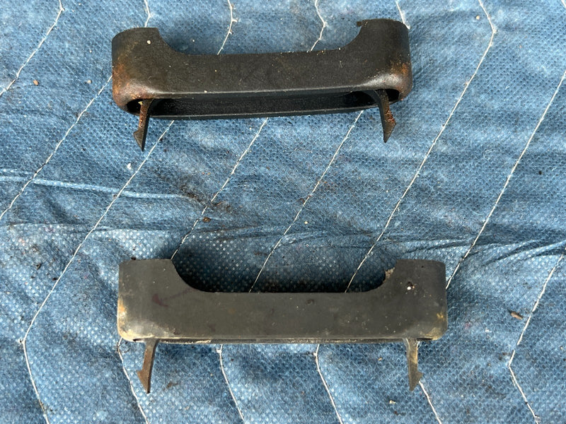 1989-1995 Volvo 740 940 Sedan Front Lower Radiator Support Mount Pair OE #3799EM