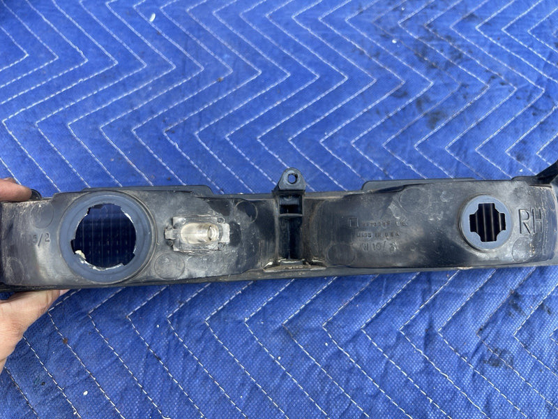 1980-1985 Cadillac Seville Front Turn Signal Light Housing 5970287 OEM #3394M