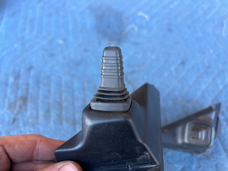 1986-1993 Volvo 240 244 245 Left & Right Manual Mirror Adjustment Set OE #4401EM
