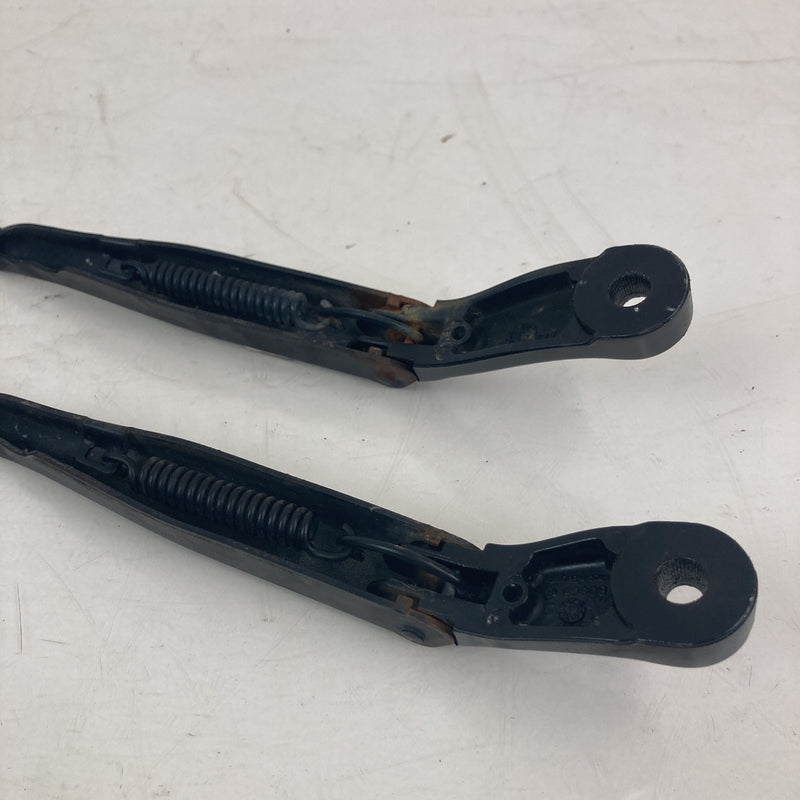 2001-2005 Volkswagen Passat Wiper Arm Pair LH RH OEM #5501M
