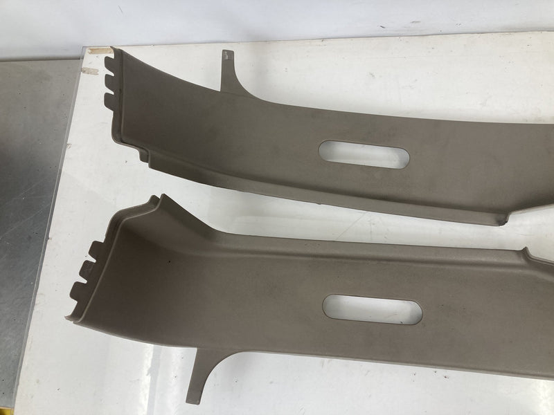 1995-1998 Chevrolet Silverado 2500 GMT400 B Pillar Trim 15976271 15976272 OEM