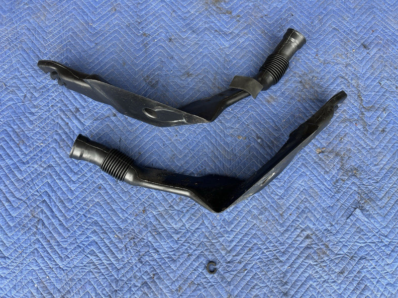 1993-1997 Volvo 850 850R Left & Right Lower HVAC Vent Tube Floor Ducts OE #4439E