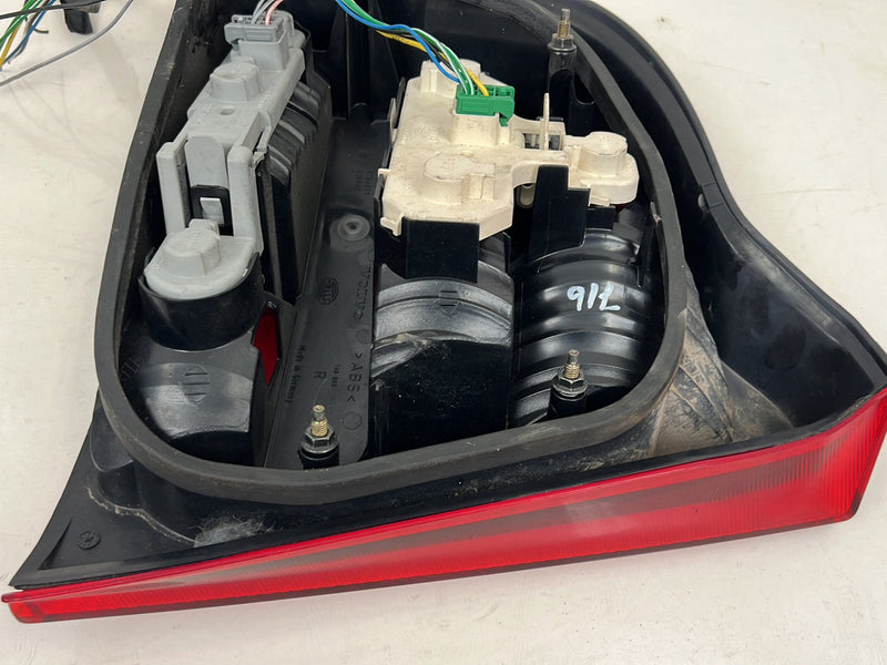 1999–2003 Volvo S80 Passenger Right Tail Light Lamp Assembly OEM #5903EM