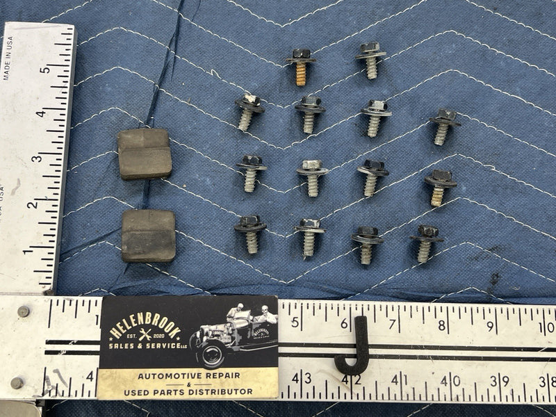 1993-1997 Volvo 850 850R Front Fender Mounting Screws Hardware Bolts OEM #4553E