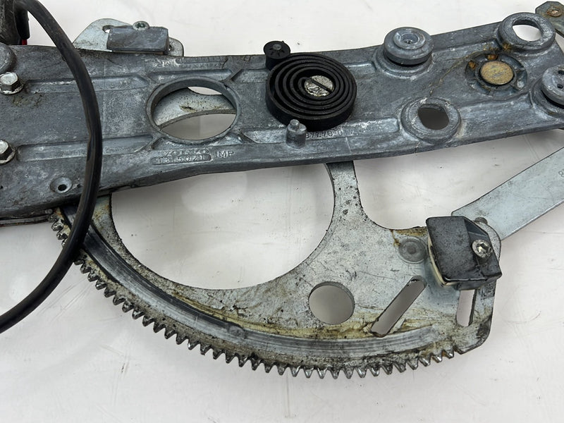 1986-1993 Volvo 240 244 Front Passenger Right Window Regulator 1315021 OEM #5570EM