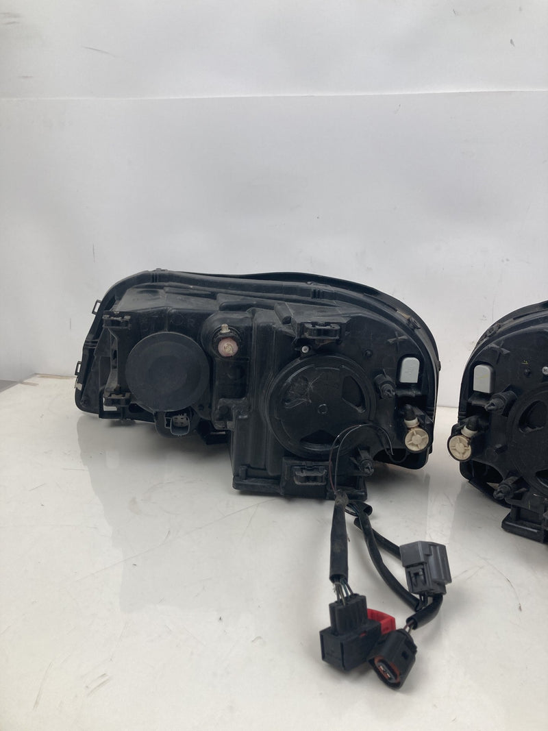 2005 Volvo XC90 I 275 Headlight Set Assembly Pair LH RH 00070336 00029606 #4840M