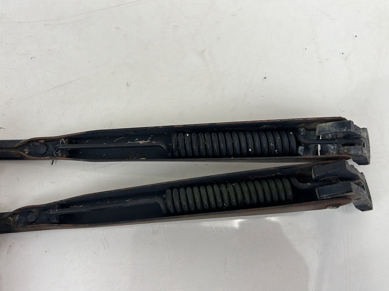 1990-1992 Volvo 740 745 940 Front Right Left Windshield Wiper Arm Set OE #5900EM