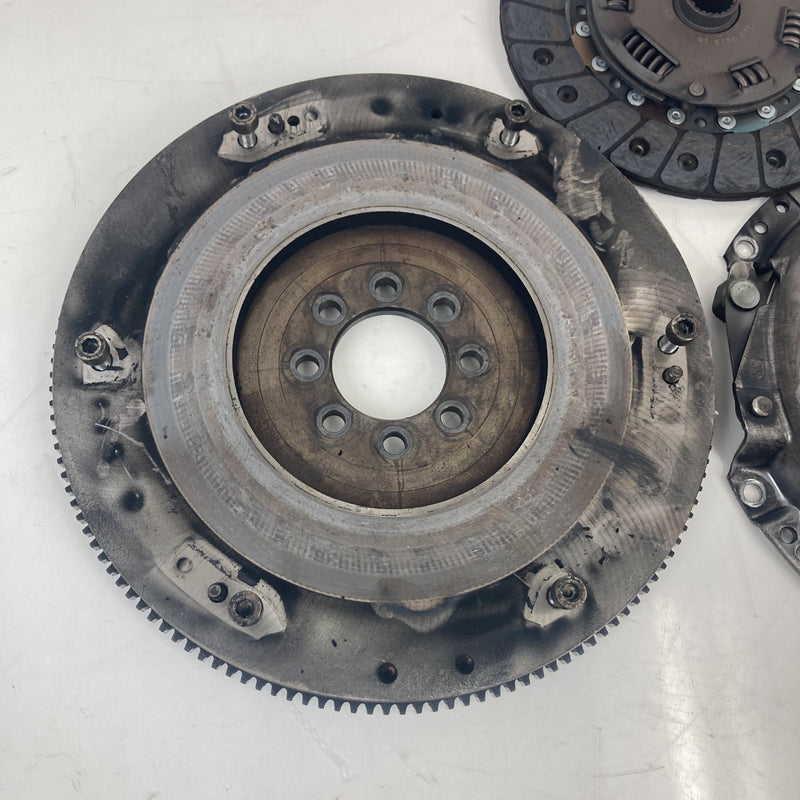 1981-1985 Volvo 240 245 Manual Clutch Assembly 322007516 OEM