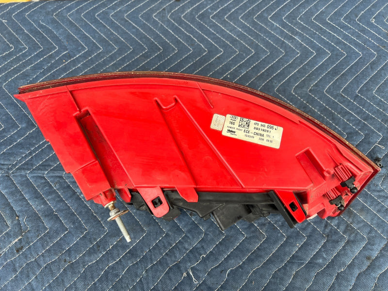 2009-2011 Audi A6 Outer Passenger Right RH Tail Light Lamp 4F5945096 OEM #3407EM