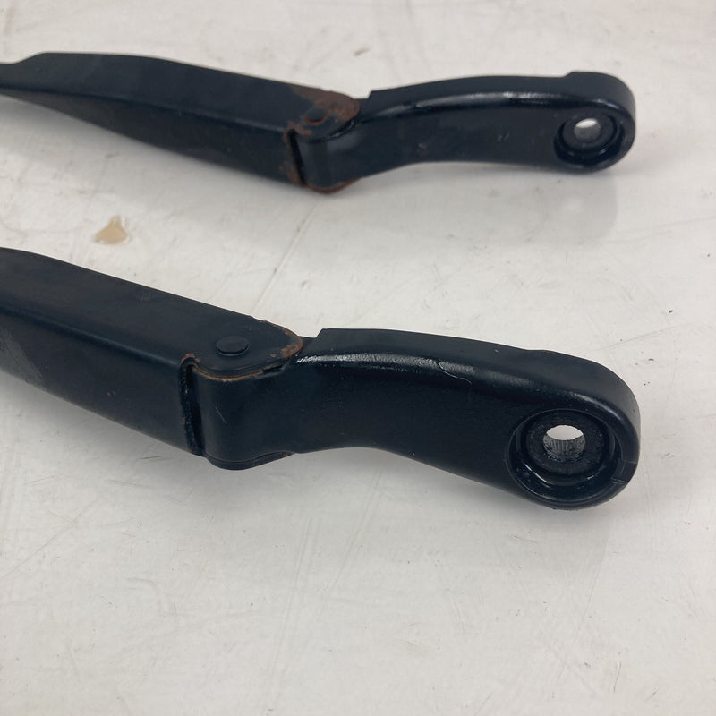 2001-2005 Volkswagen Passat Wiper Arm Pair LH RH OEM #5501M