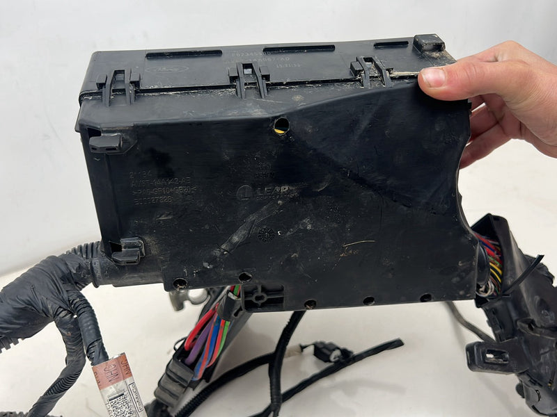 2017-2019 Ford Escape Engine Fuse Box AV6T-14A607-BC AV6T-14A067-AD OEM #5464EM