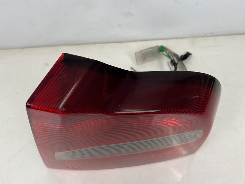 1999–2003 Volvo S80 Passenger Right Tail Light Lamp Assembly OEM #5903EM