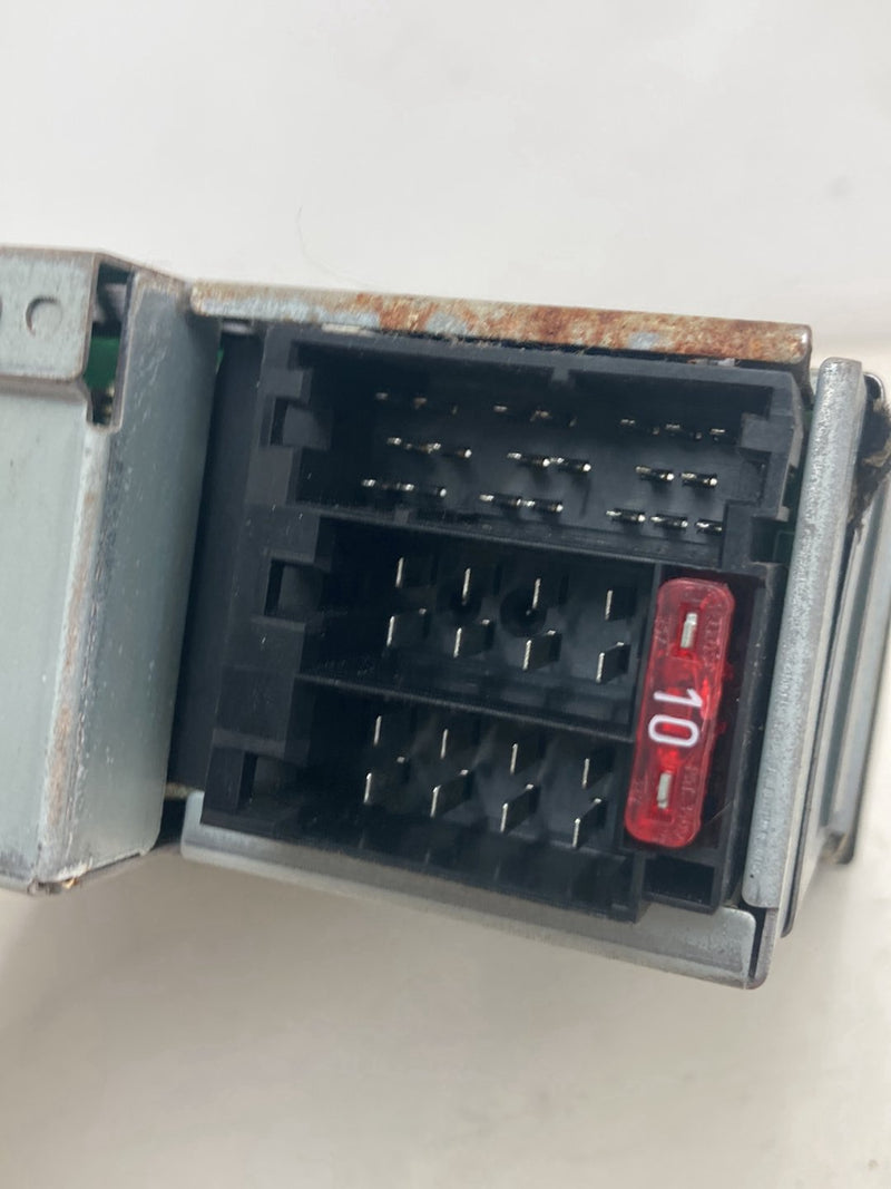 1999-2004 Land Rover Discovery II L550 Cassette AM FM Radio XQD101390LNF OEM #5054M