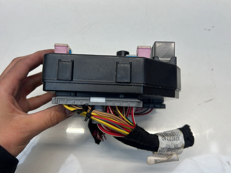 2012 Chevrolet Captiva Sport - Fuse Box PN: 22877740 22745851