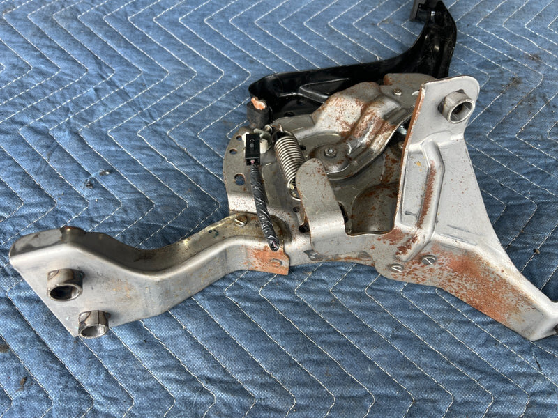 2008-2010 Nissan Rogue Emergency Brake Parking Pedal Assembly OEM #2069CN