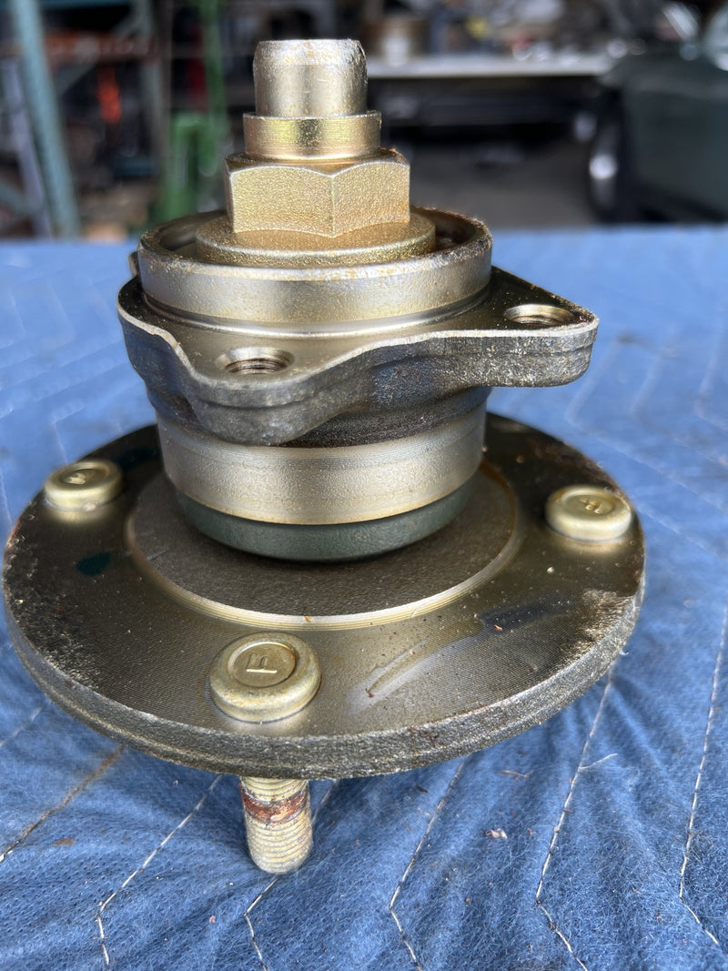 Mitsubishi Hub Pair MB949096 OEM