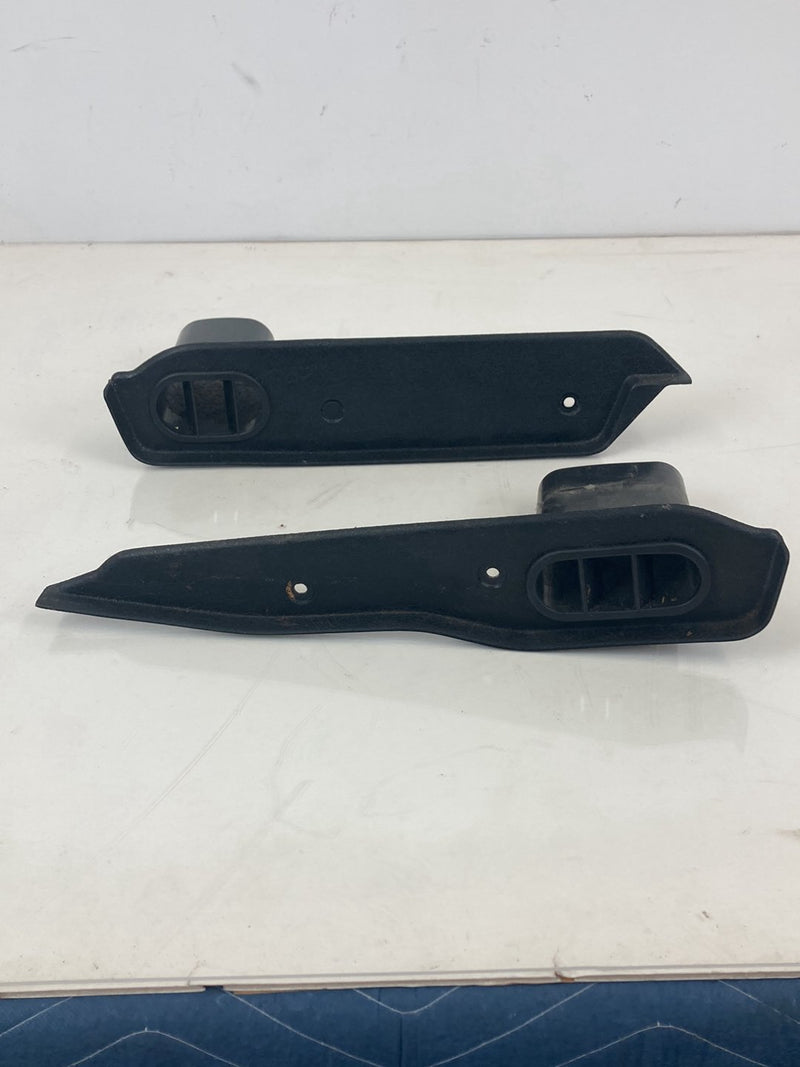 1992 Volvo 940 944 - Air Vent PN: 1386921 1393222