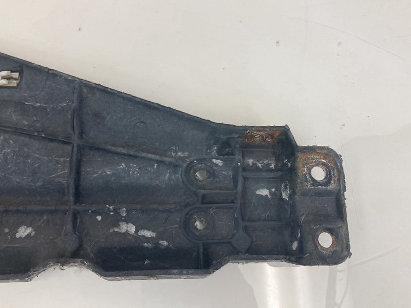 1992 Volvo 940 944 - Radiator Support Bracket PN: 1355330