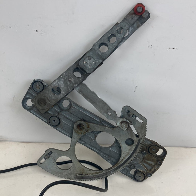 1986-1993 Volvo 240 244 Window Regulator Driver Front Bosch 1315021 OEM #4876M