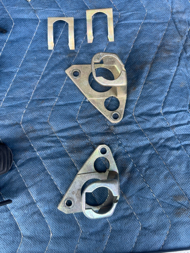 1986-1993 Volvo 240 244 245 RH & LH Side Mirror Manual Adjustment Set OE #4089EM
