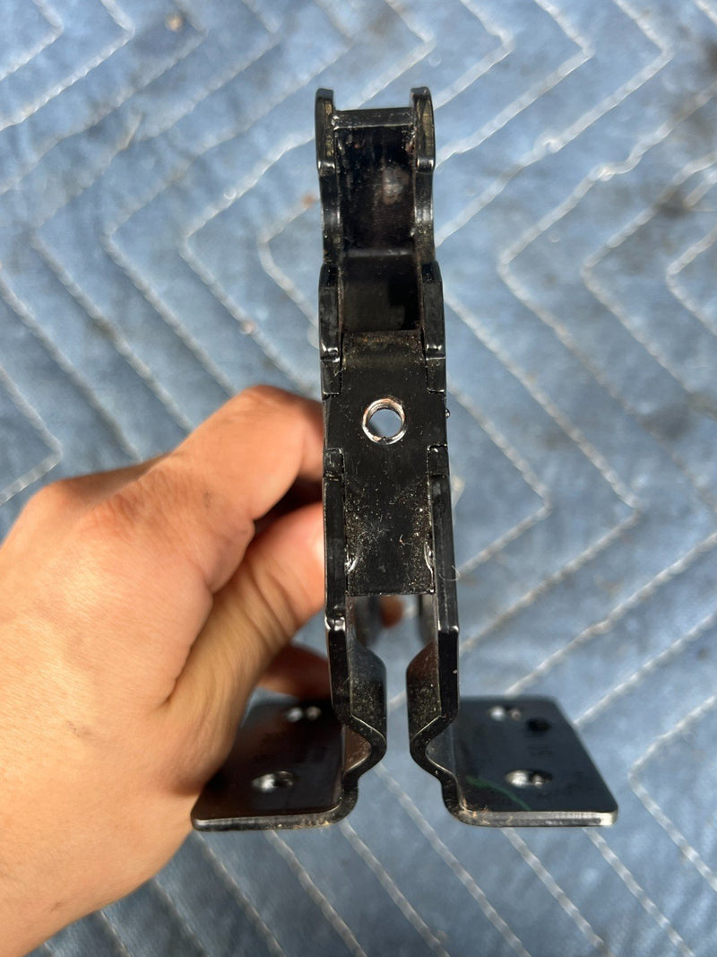 2005-2011 Audi A6 Rear Seat Lower Brackets w/ Hardware 8E9886177A OEM #3483EM