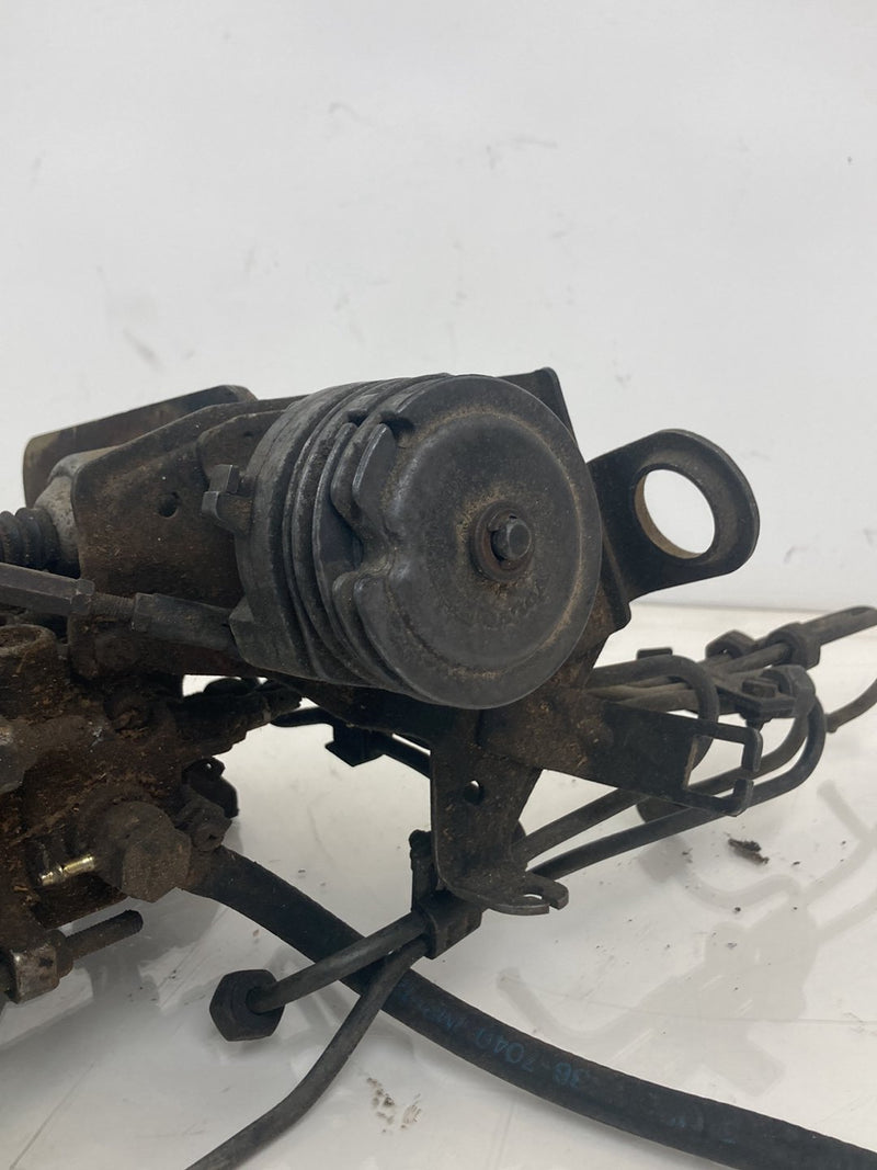 1980 Volvo 244 - Injector Pump PN: 0460406033 146 072130107