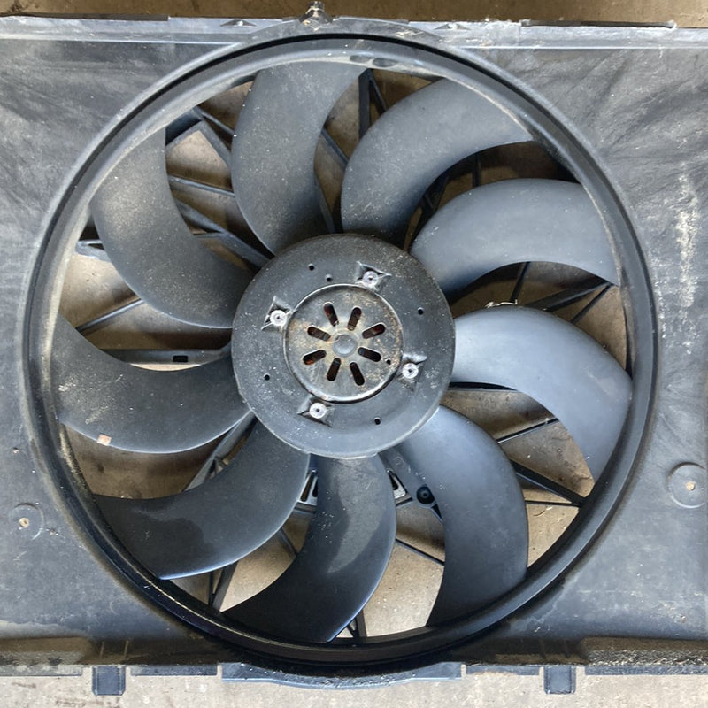 2003-2007 BMW 545i E60 Radiator Cooling Fan 7514314 7514181 00008097 OEM #4983M