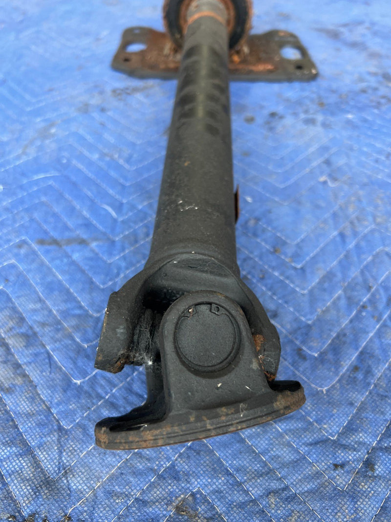 1992-1995 Volvo 940 740 Auto Transmission Center Driveshaft Assembly OEM #3301EM