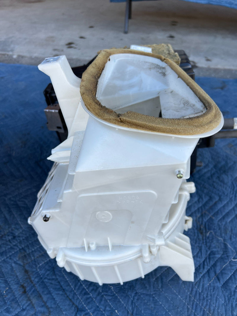 1998-2002 Honda Accord HVAC Heating Air Conditioner Dashboard Box OEM #2029CN