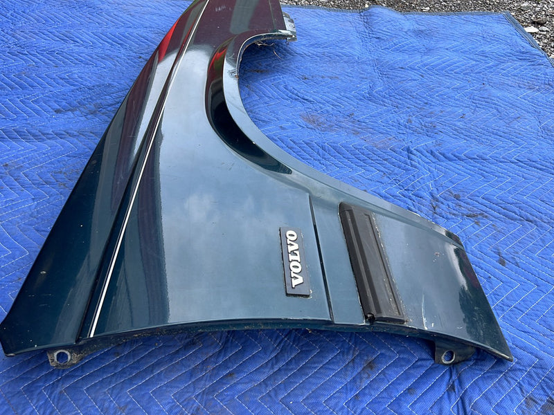 1990-1992 Volvo 740 745 940 Front Passenger Right Fender Panel Trim Blue Green Metallic OEM #5996EM