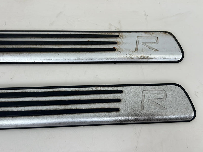 2004-2007 Volvo S60R V70R Front Left & Right Door Sill Scuff Plate Pair 09162019 OEM #5747EM