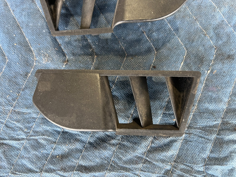 1986-1995 Mercedes 300D W124 Right & Left Baffle Air Duct Vent Pair OEM #2736EM