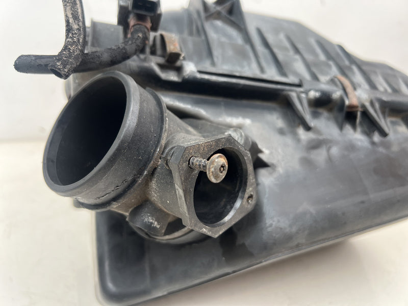 1998-2000 Volvo S70 V70 XC Air Filter Cleaner Housing Box 9189152 OEM #6863EM