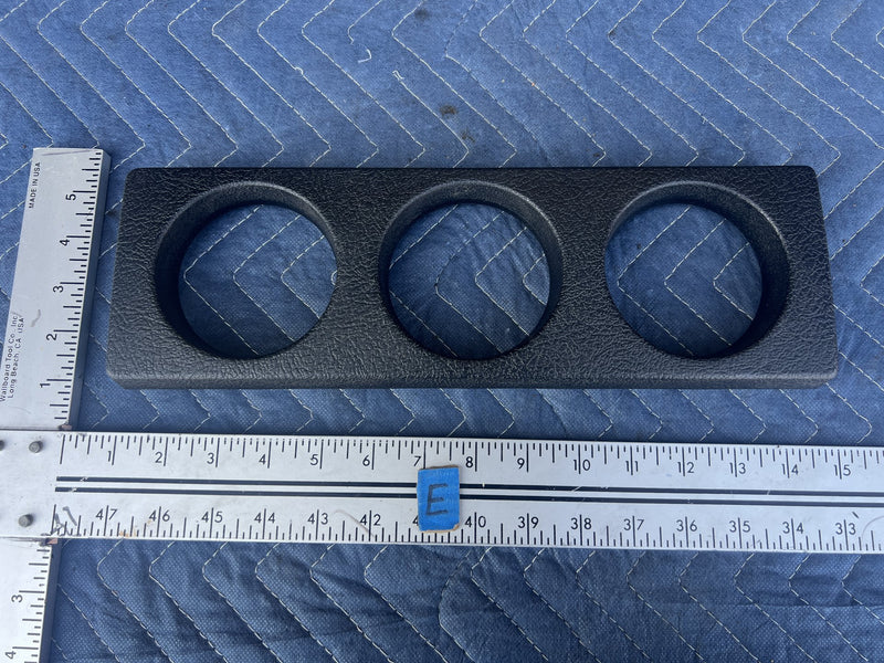 1973 Volvo 140 142 - Dash Trim