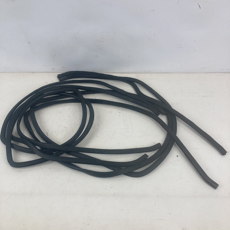 1981-1985 Volvo 240 245 Door Seal Set of 4 Pinch Weld Trim OEM