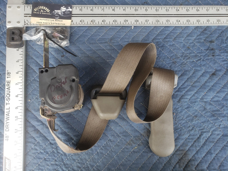 2000-2005 Chevy Impala Front Driver Left LH Seat Belt Retractor OEM #1935CN