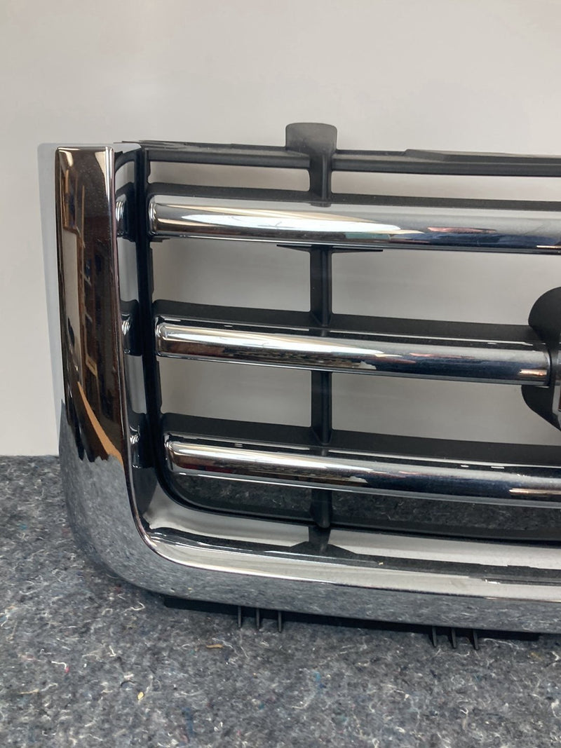 2012-2013 GMC Sierra Radiator Grille GMC 22924486 OEM