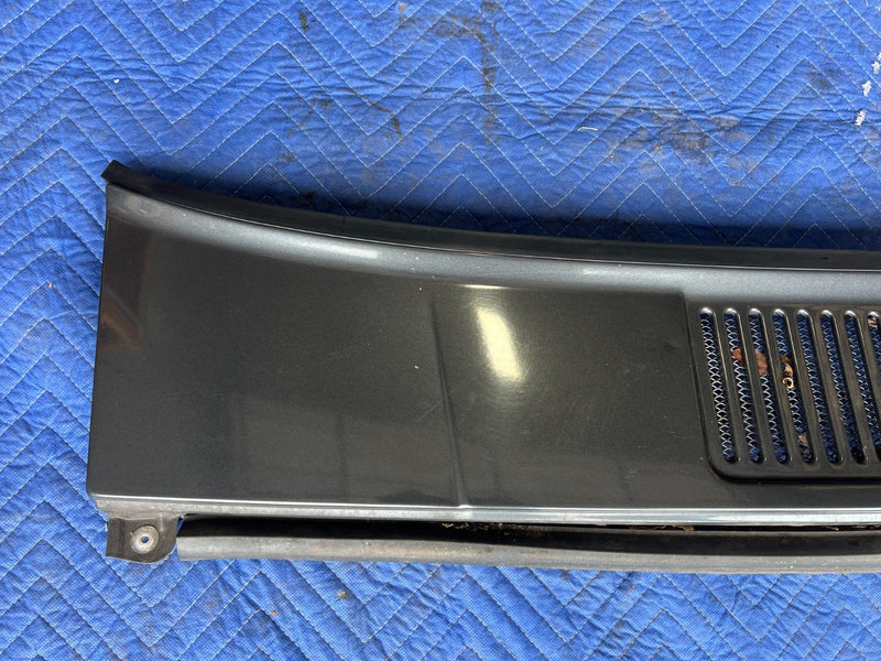 1989-1995 Volvo 740 940 Sedan Front Windshield Cowl Trim Grille Gray OEM #3649EM