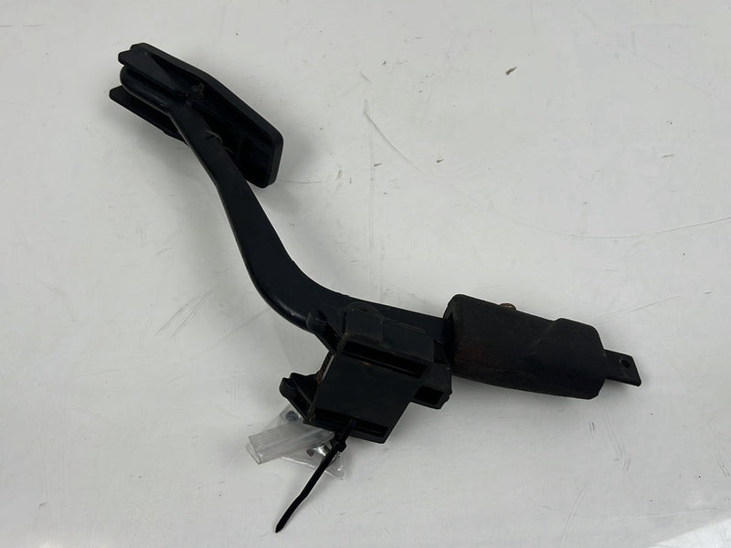 1975-1980 Volvo 244 Throttle Accelerator Gas Pedal 1272618 OEM #5331EM