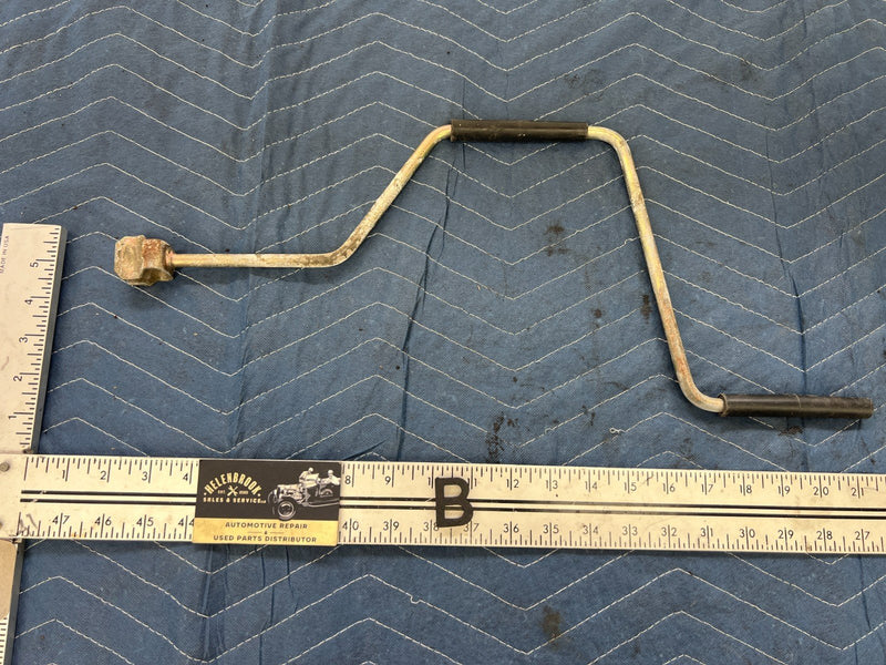 1992-1995 Volvo 940 740 Emergency Scissor Jack Handle OEM #3200EM