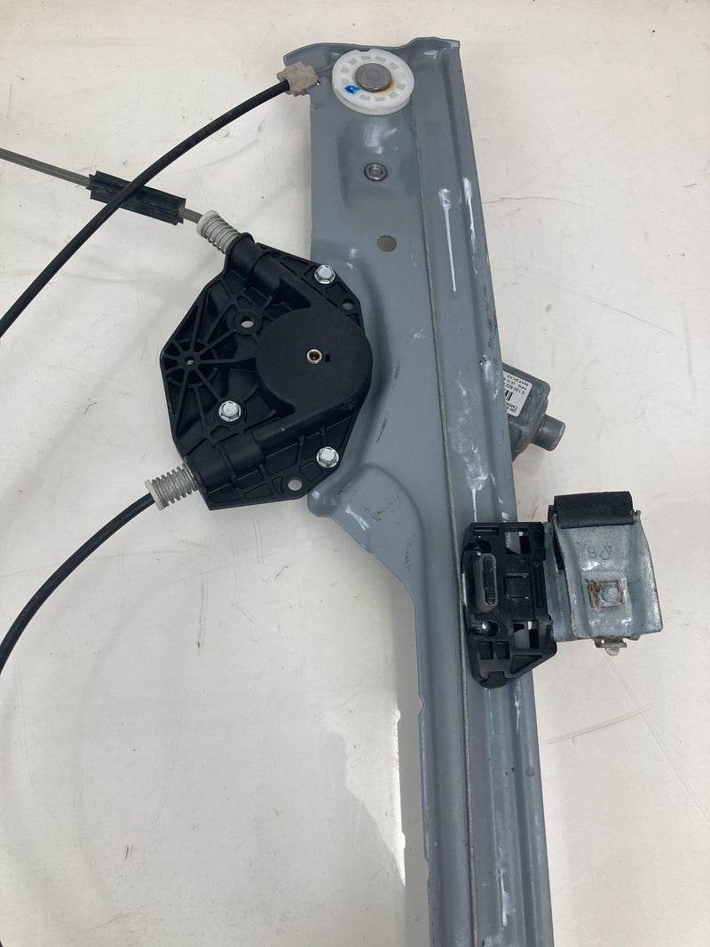 2014-2020 Chevrolet Silverado Front Right Window Regulator 0130822882 OEM #5586M