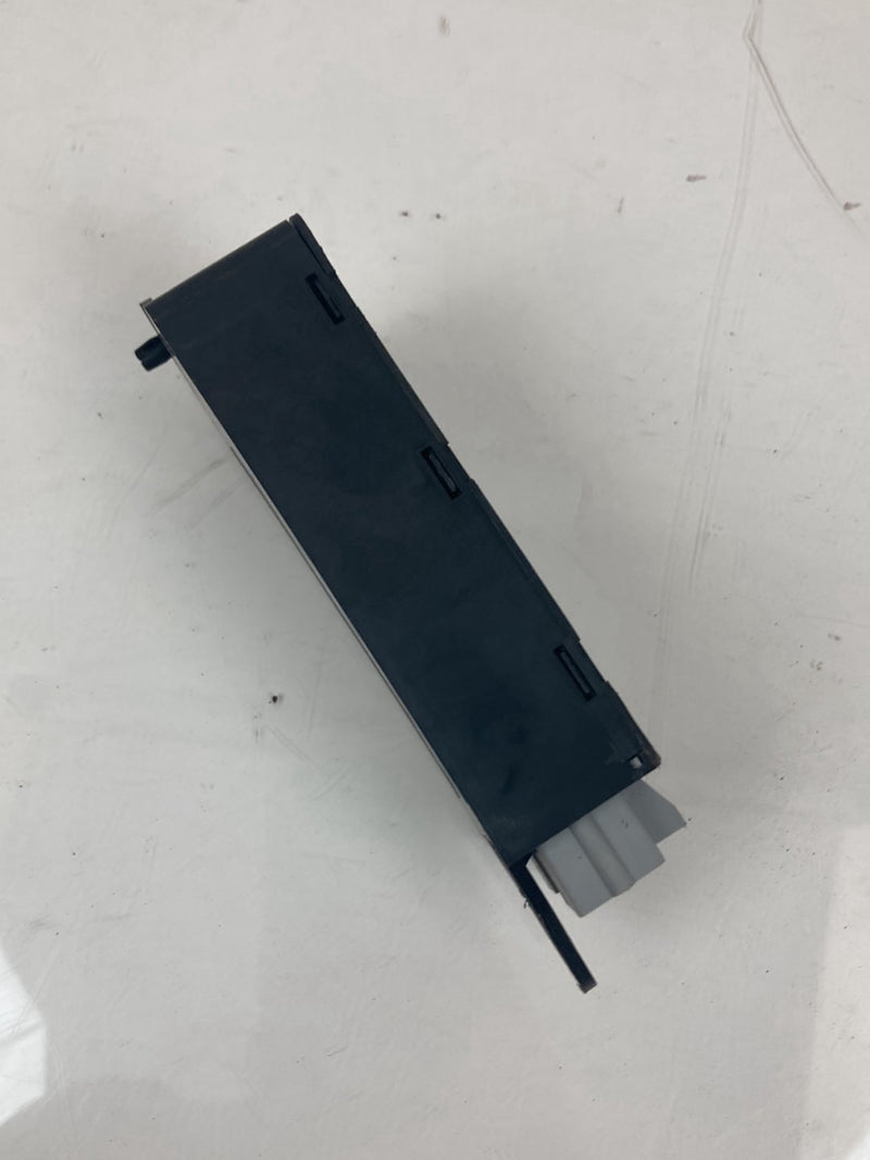 1996 Chevrolet Silverado GMT800 - Door Lock Actuator Relay PN: 1086A