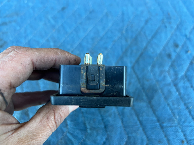 1986-1993 Volvo 240 244 245 Front Passenger RH Window Control Switch OEM #4392EM